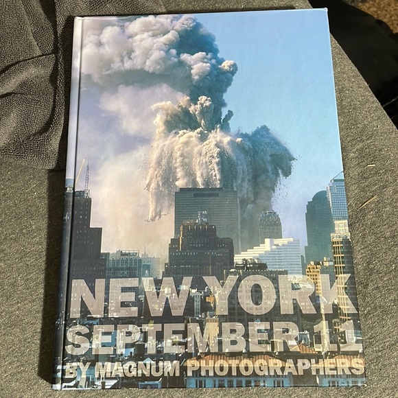 9/11 photographers book - Picture 1 of 3